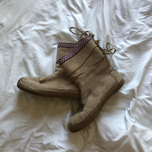 Toms Shoes - TOMs Boots